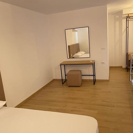 Sunrose Residences Saranda Kültér fotó