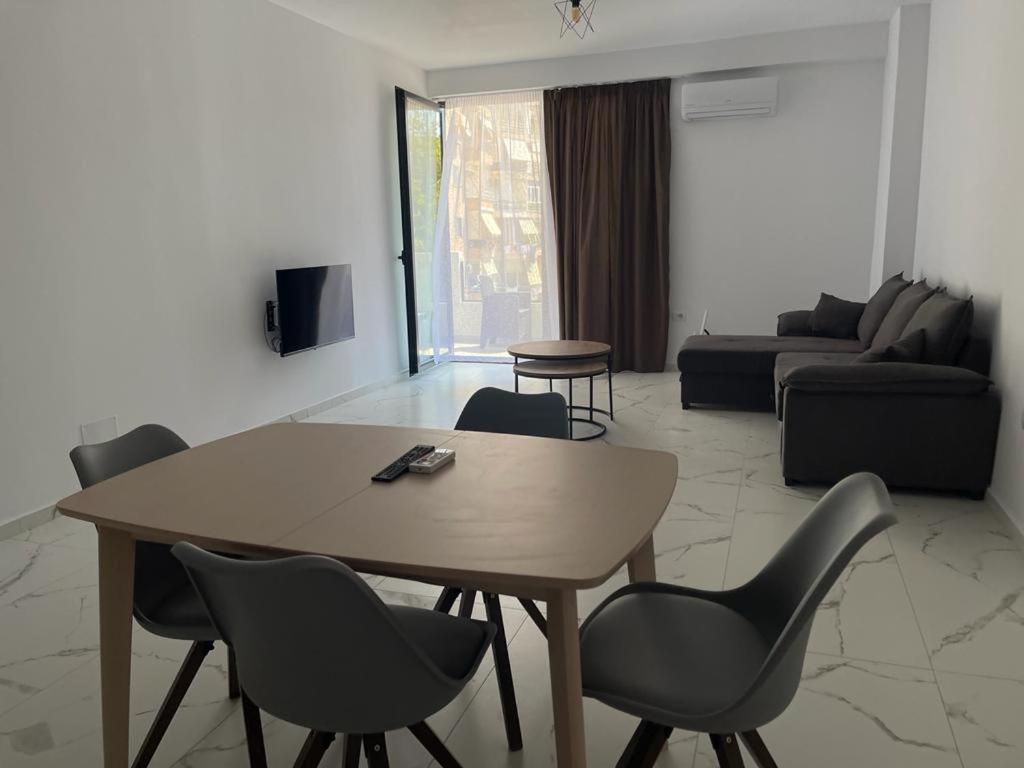 Sunrose Residences Saranda Kültér fotó