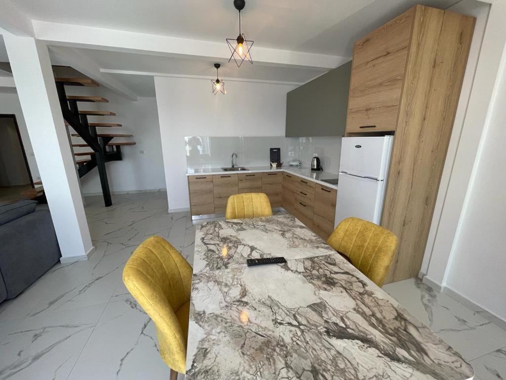 Sunrose Residences Saranda Kültér fotó