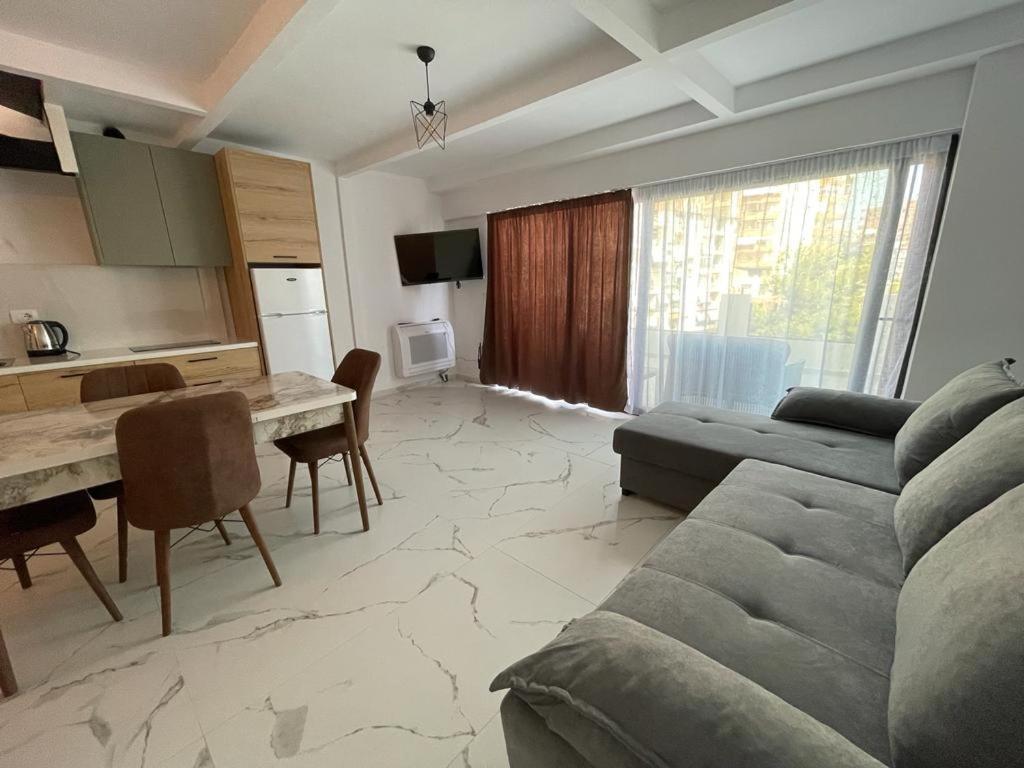 Sunrose Residences Saranda Kültér fotó